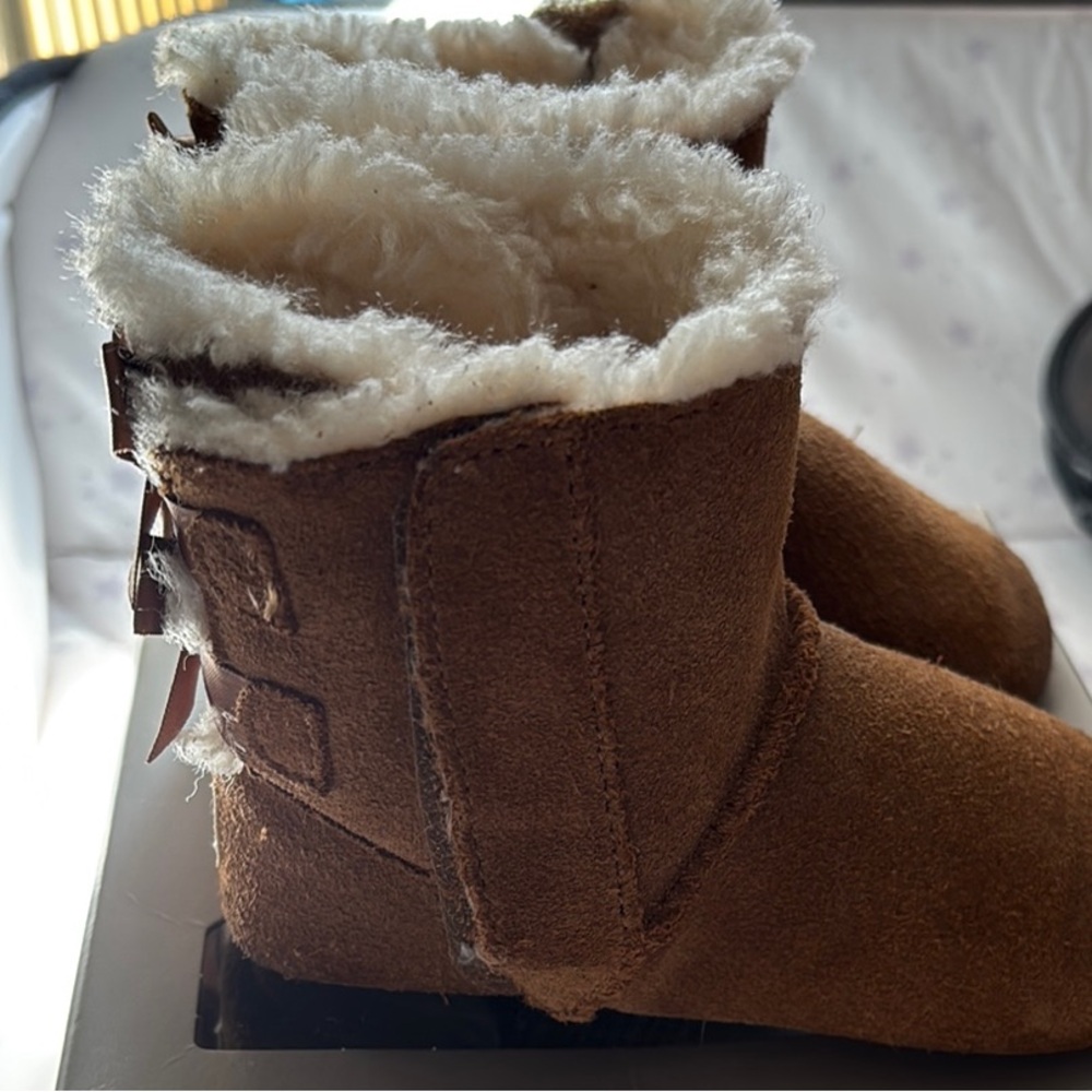 UGG BABY BAILEY BOW